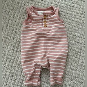 Newborn clothes
